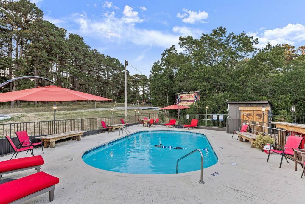 Stonegate Lodge Fire Pit 50In Tv Salt Water Pool Fast Wi-Fi Room #301 Юрика Спрингс Экстерьер фото